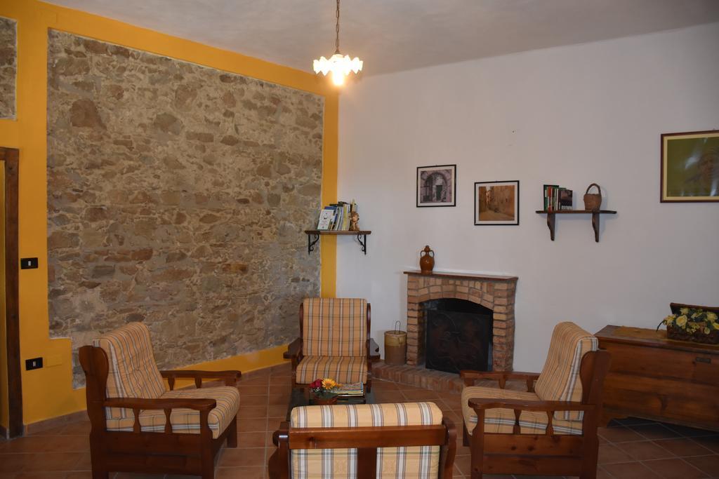 Azienda Agrituristica Biologica Il Querceto 산타세베리나 외부 사진